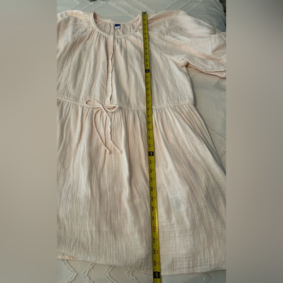 OLD NAVY peplum lined swing dress with puff sleeve. - Picture 8 of 8